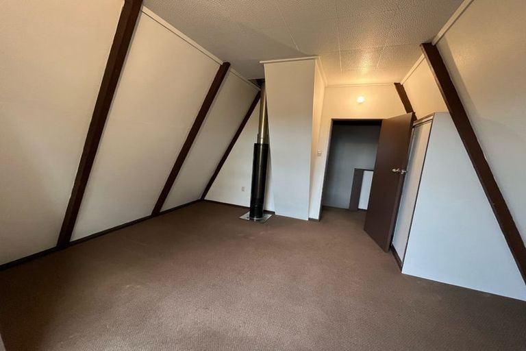 Photo of property in 55 Manu Crescent, Upper Vogeltown, New Plymouth, 4310