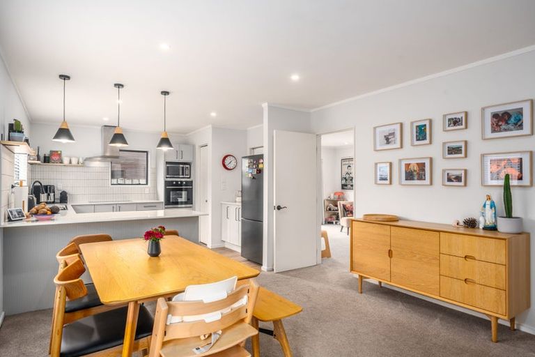 Photo of property in 8 Furlong Crescent, Churton Park, Wellington, 6037