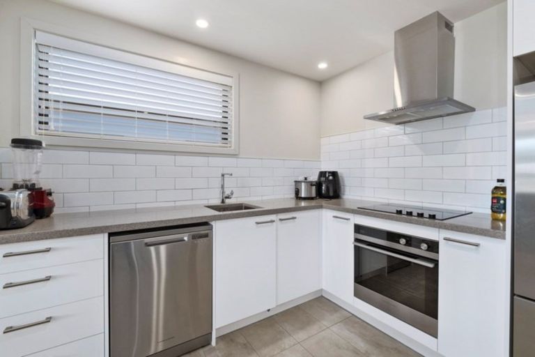 Photo of property in 9 Mount Creighton Crescent, Wanaka, 9305