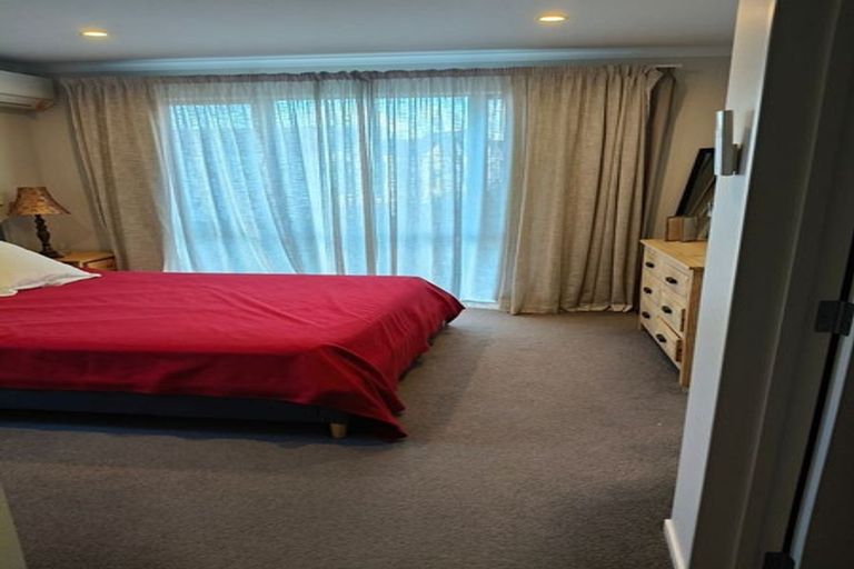 Photo of property in 14 Ringa Matau Road, Hobsonville, Auckland, 0616