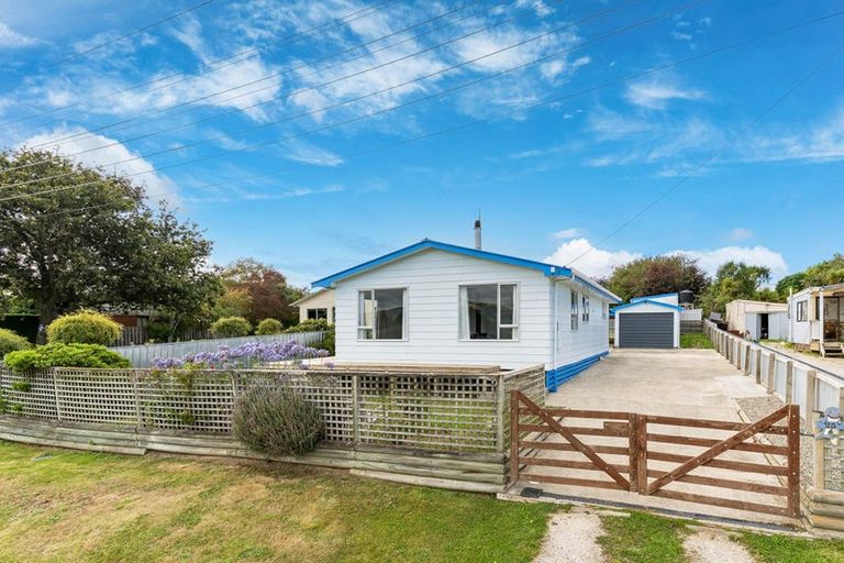 Photo of property in 25 Barra Street, Karitane, Waikouaiti, 9471