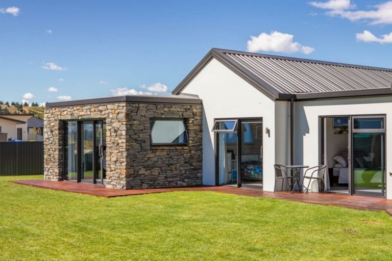 Photo of property in 20 Chandler Crescent, Clyde, 9330