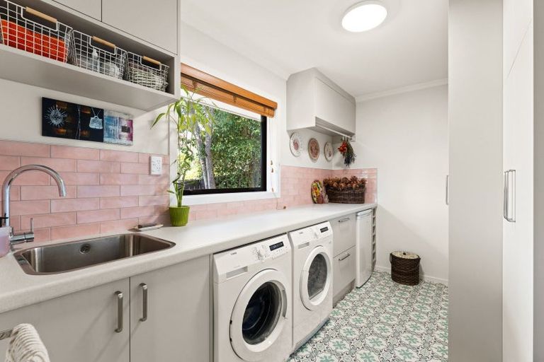 Photo of property in 75 Glenross Street, Glenross, Dunedin, 9011