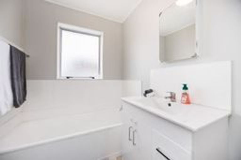 Photo of property in 49 Kaimanawa Street, Kelvin Grove, Palmerston North, 4414