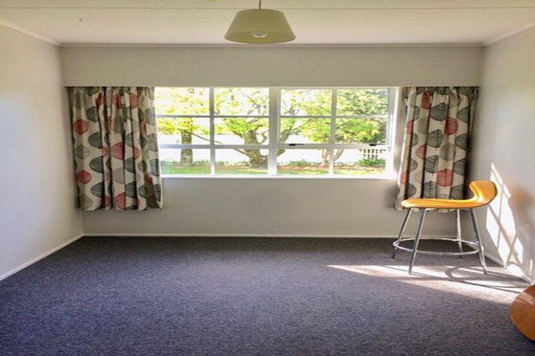 Photo of property in 14 Papawai Road, Greytown, 5712