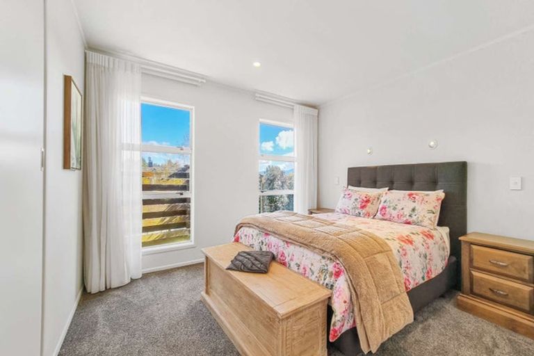 Photo of property in 10b Willmott Place, Springfield, Rotorua, 3015