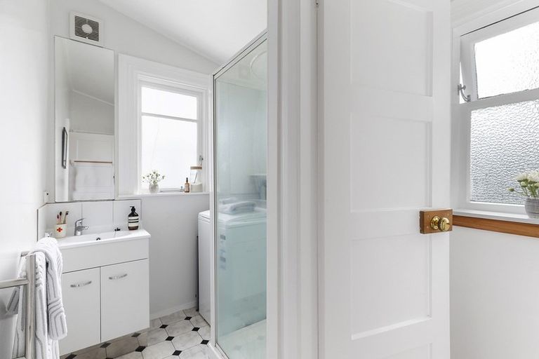 Photo of property in 149 Wallace Street, Mount Cook, Wellington, 6021