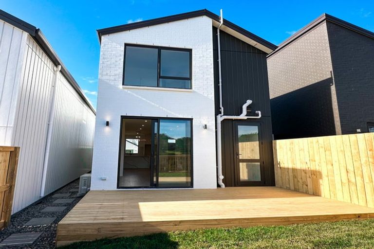 Photo of property in 65 Biokovo Street, Massey, Auckland, 0614
