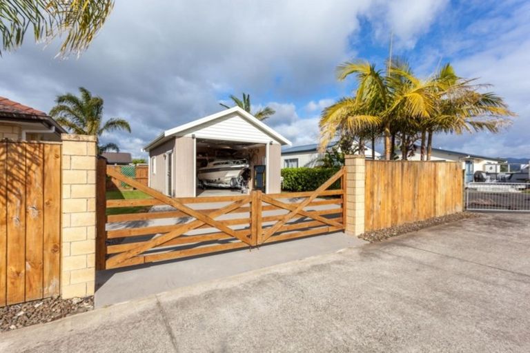 Photo of property in 41 Park Lane, Whitianga, 3510