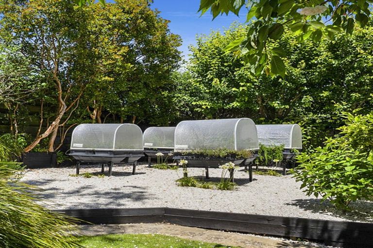 Photo of property in 7 Glen Almond Street, New Plymouth, 4310