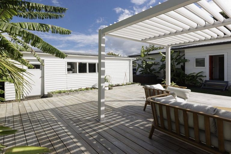 Photo of property in 6 William Street, Mangere East, Auckland, 2024