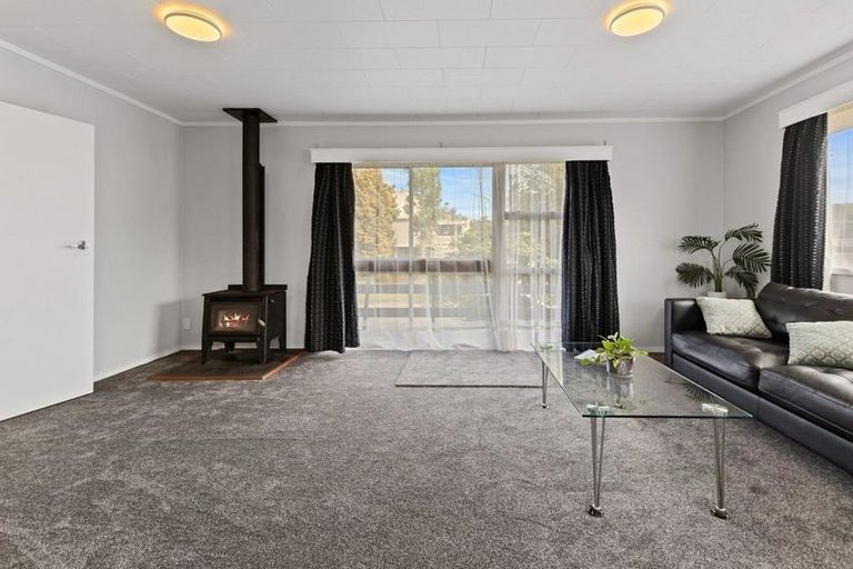 Photo of property in 7 Hinau Street, Pukehangi, Rotorua, 3015