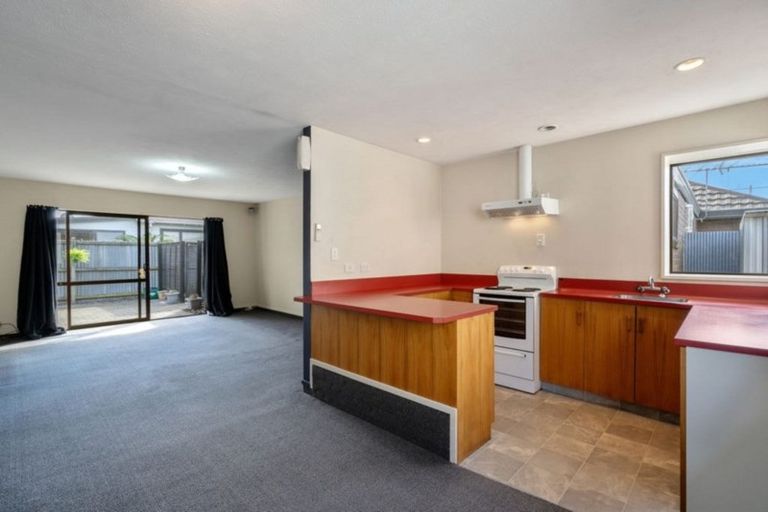 Photo of property in 2/50 Awatea Road, Hornby, Christchurch, 8042