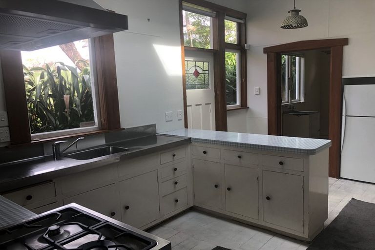 Photo of property in 107 Upland Road, Kelburn, Wellington, 6012