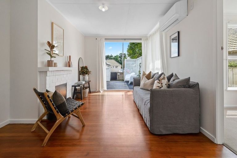 Photo of property in 4 Moule Place, Fairfield, Hamilton, 3214