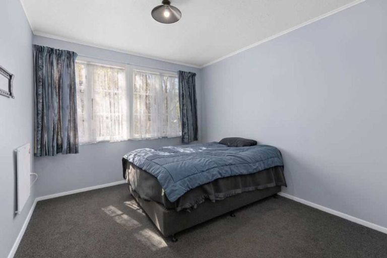 Photo of property in 1289 High Street, Taita, Lower Hutt, 5011