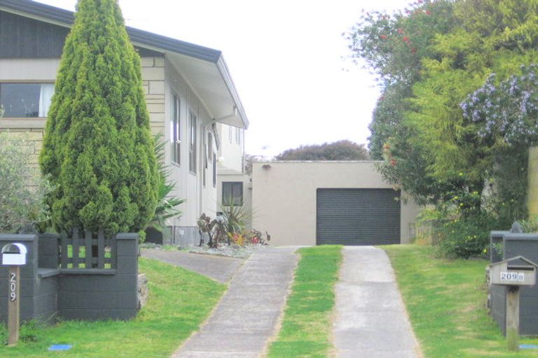 Photo of property in 209b Dickson Road, Papamoa Beach, Papamoa, 3118