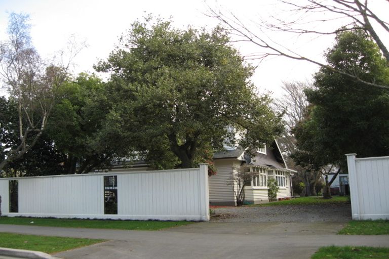 Photo of property in 40 Thorrington Road, Cashmere, Christchurch, 8022