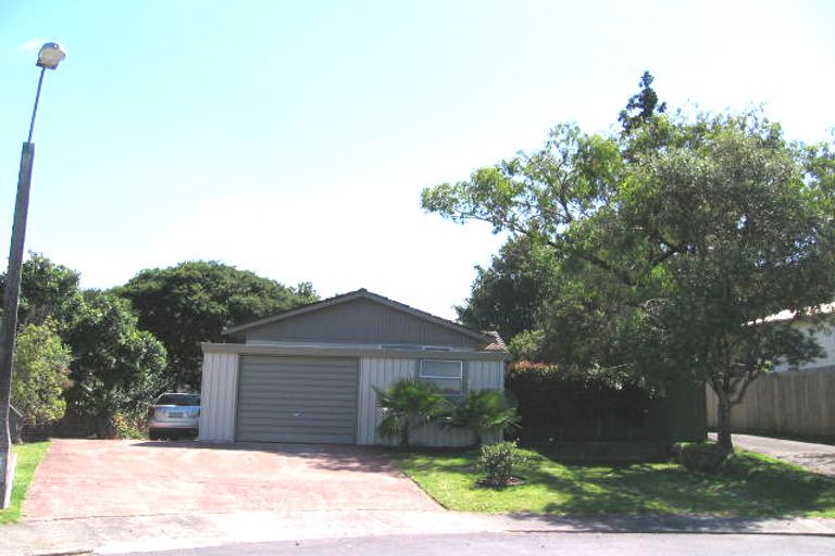 Photo of property in 17 Babington Place, Torbay, Auckland, 0630