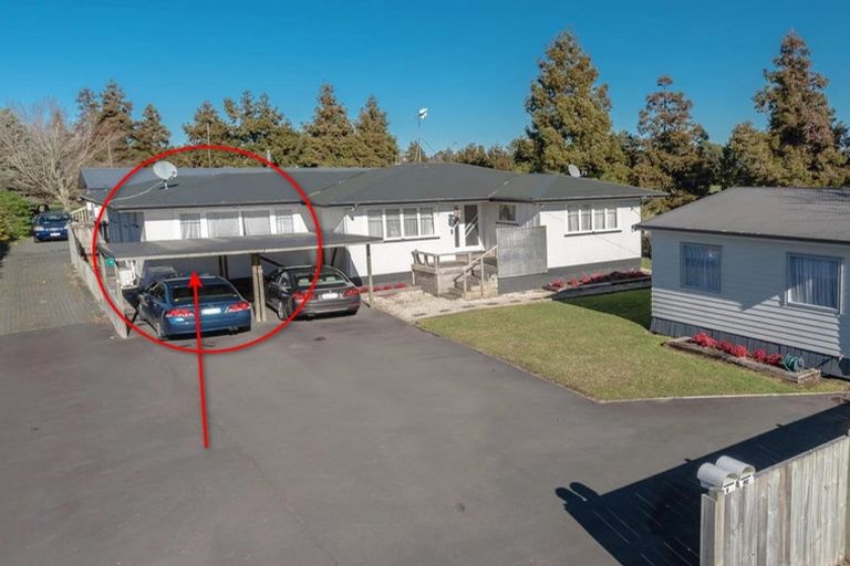 Photo of property in 3 Sandleigh Road, Hamilton Lake, Hamilton, 3204