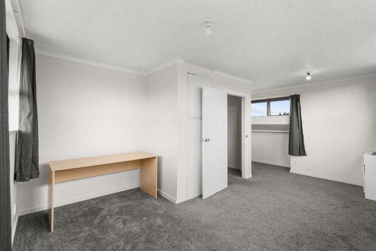 Photo of property in 176 Withells Road, Avonhead, Christchurch, 8042