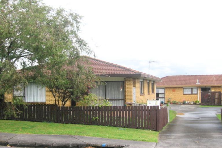 Photo of property in 1/13 Menary Street, Papakura, 2110