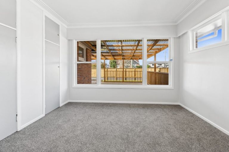 Photo of property in 70 Clevedon Road, Papakura, 2110