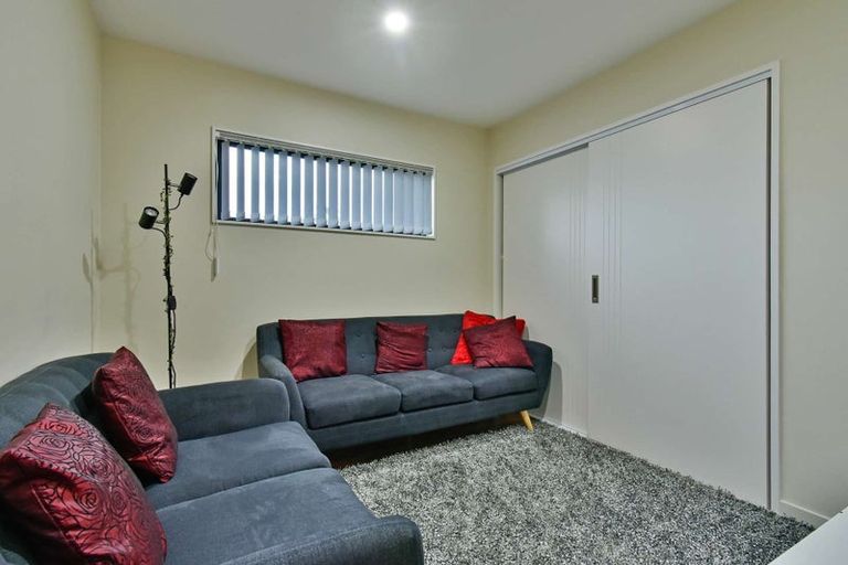 Photo of property in 11a Clayton Road, Manurewa, Auckland, 2102
