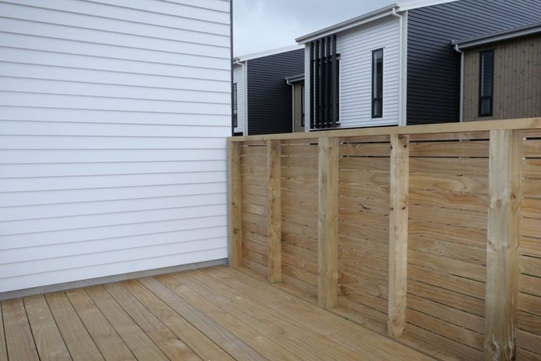 Photo of property in 2 Kamahi Place, Paraparaumu, 5032