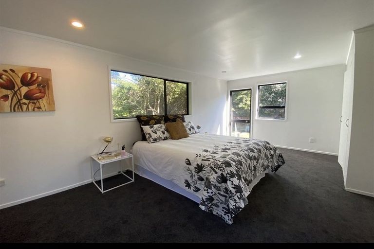 Photo of property in 74 Rhinevale Close, Henderson, Auckland, 0612