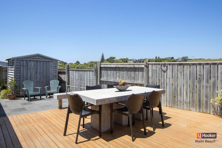 Photo of property in 33 Ocean Breeze Drive, Waihi Beach, 3611