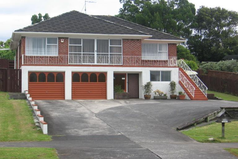Photo of property in 111 Reeves Road, Pakuranga Heights, Auckland, 2010