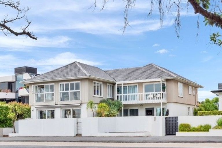 Photo of property in 4/39 Tamaki Drive, Mission Bay, Auckland, 1071