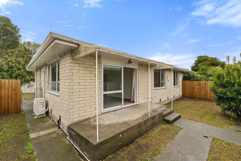 Photo of property in 2/2 Bayswater Crescent, Bromley, Christchurch, 8062