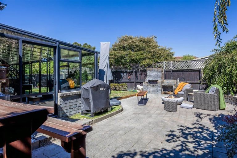 Photo of property in 12 Dunbarton Street, Redwood, Christchurch, 8051