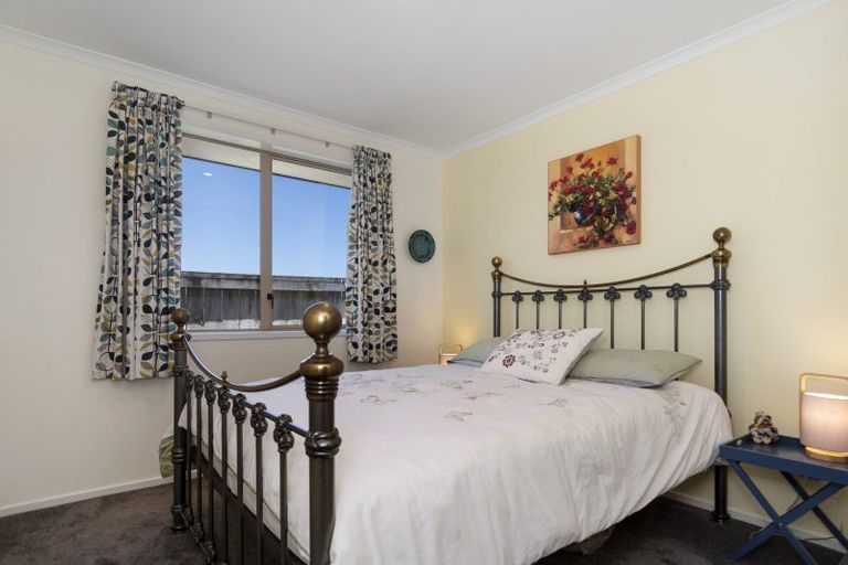 Photo of property in 94 Doncaster Drive, Papamoa Beach, Papamoa, 3118