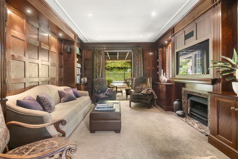 Photo of property in 84 Paritai Drive, Orakei, Auckland, 1071