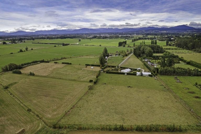 Photo of property in 67 Waikoruru Road, Tuahiwi, Kaiapoi, 7691