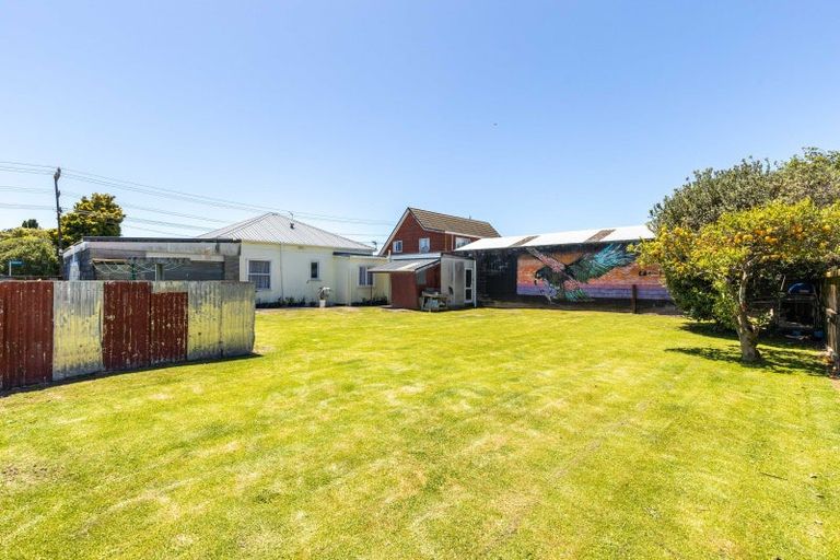 Photo of property in 9 Parris Street, Waitara, 4320