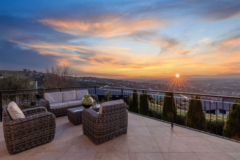 Photo of property in 7 Swanton Drive, Huntsbury, Christchurch, 8022