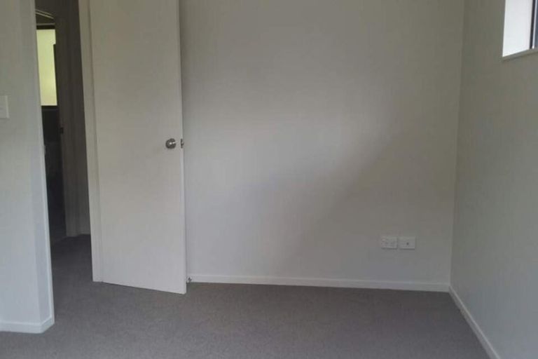 Photo of property in 12 Regency Place, Sunnynook, Auckland, 0632