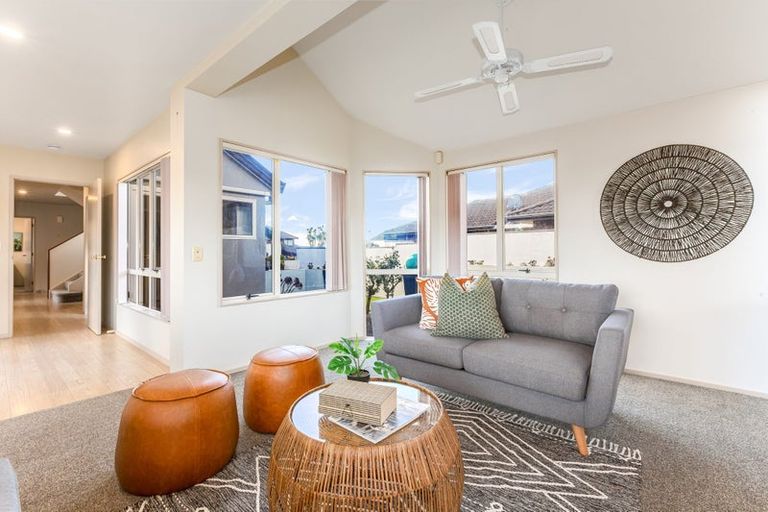 Photo of property in 12 Tombane Terrace, Papakowhai, Porirua, 5024