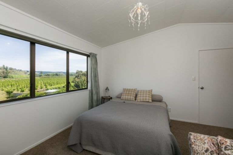 Photo of property in 70 Le Quesne Road, Bay View, Napier, 4104