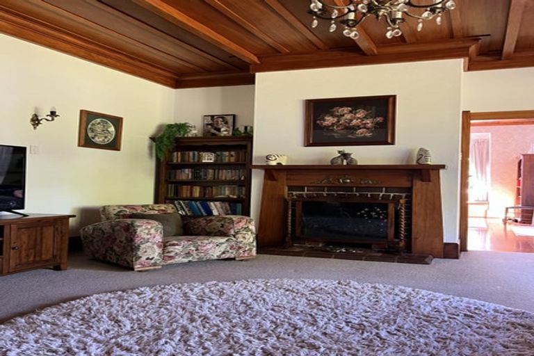 Photo of property in 16 Fairfield Road, Hawera, 4610