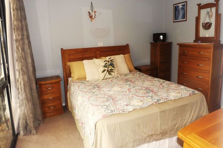 Photo of property in 1 Lochiel Place, Te Kamo, Whangarei, 0112