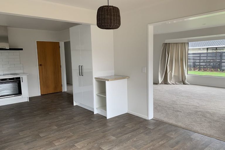 Photo of property in 16b Awatea Avenue, Paraparaumu, 5032