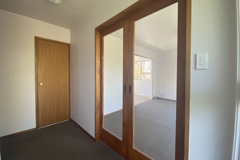 Photo of property in 66 Lavery Place, Sunnynook, Auckland, 0632