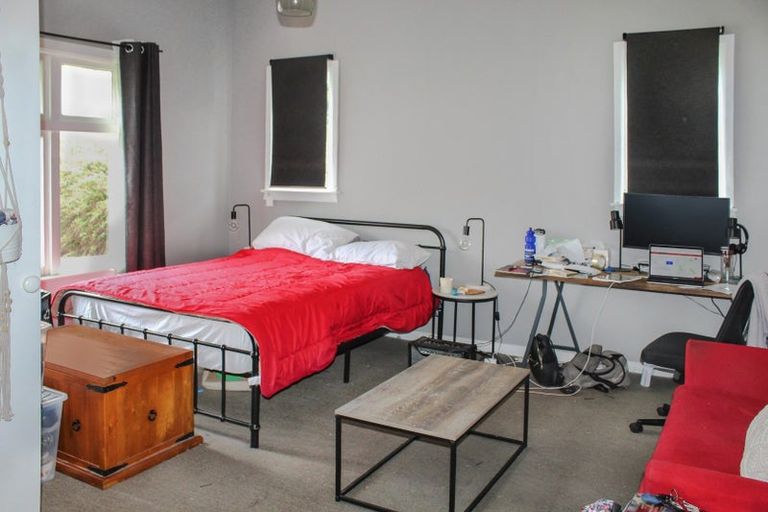 Photo of property in 19 Manson Street, Terrace End, Palmerston North, 4410