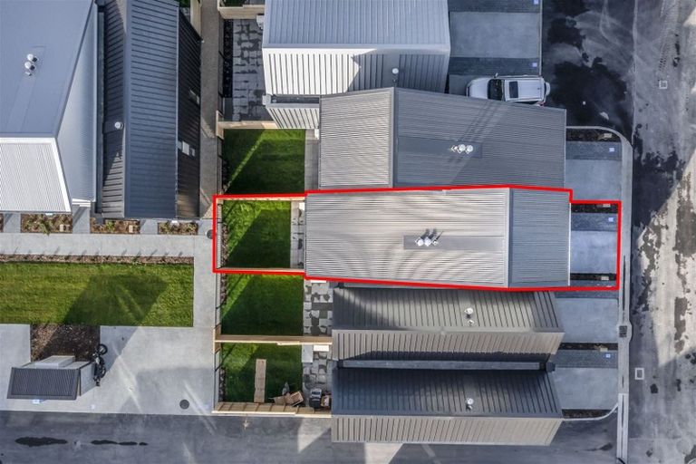 Photo of property in 21 John Street, Stokes Valley, Lower Hutt, 5019