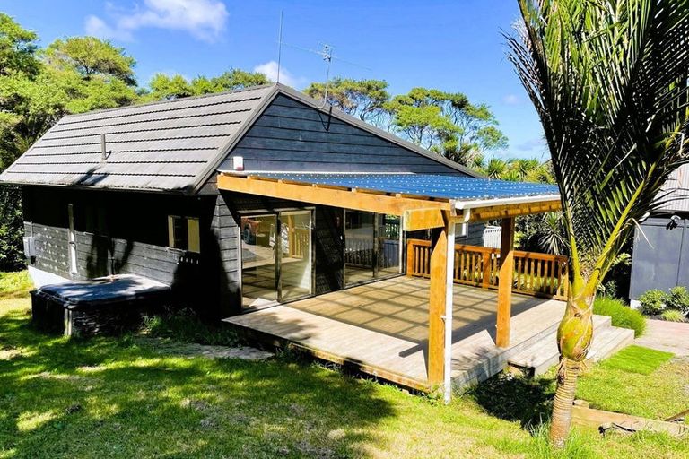 Photo of property in 303 School Road, Waimauku, 0881